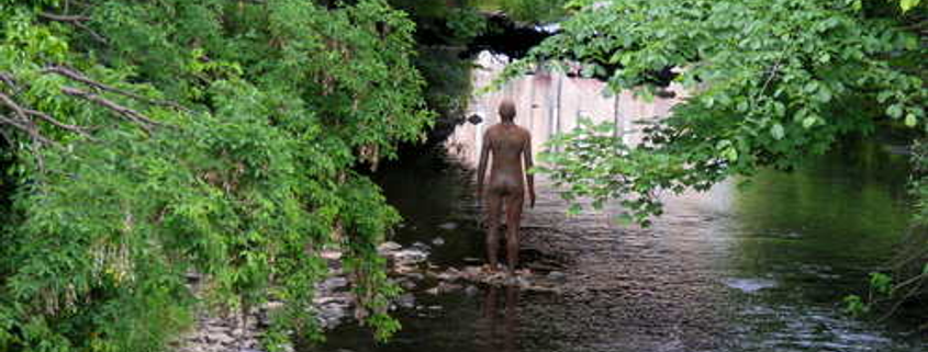 Anthony Gormley statue in Stockbridge